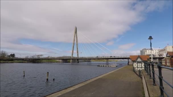 Southport, uitzicht op de brug — Stockvideo