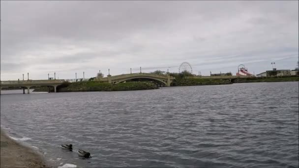 Southport, a tó és a velencei híd — Stock videók