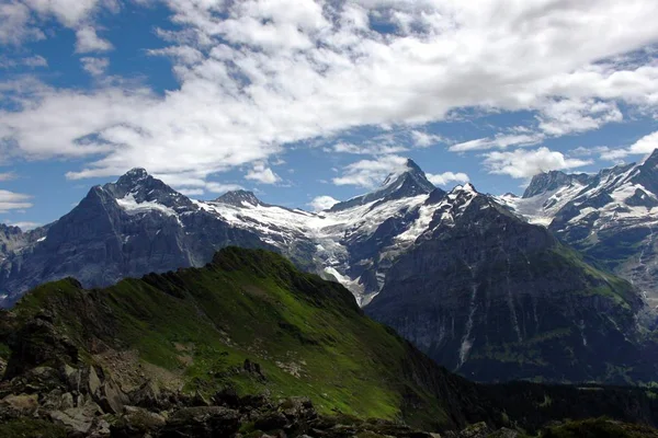 I de schweiziska bergen — Stockfoto