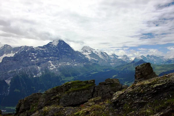 Sulle montagne svizzere — Foto Stock