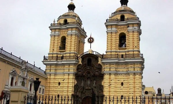 Monasterio San Francisco Lima — Foto de Stock
