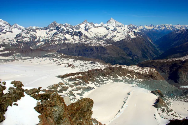 Высоких Горах Швейцарии — стоковое фото