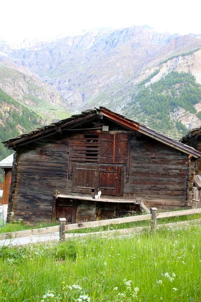 Alpine Architektur Der Schweiz — Stockfoto