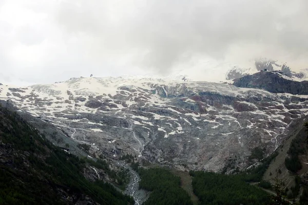 Высокие Горы Швейцарии — стоковое фото