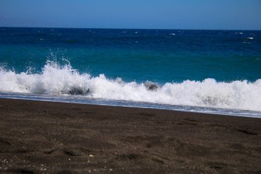 Mükemmel deniz dalgası