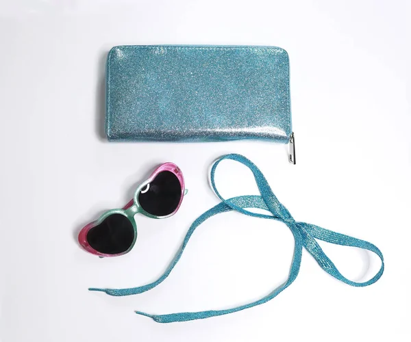Juego Accesorios Moda Embrague Brillante Lazo Encaje Gafas Sol —  Fotos de Stock