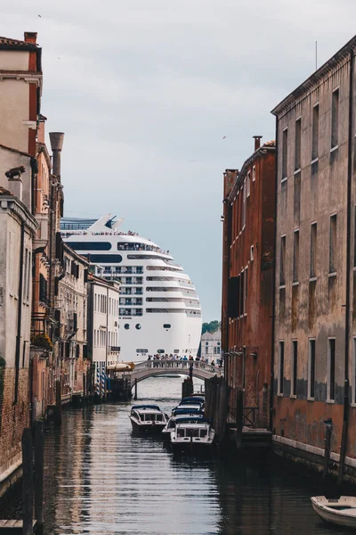 Giant cruise ships crushing the life out of Venice - Italy