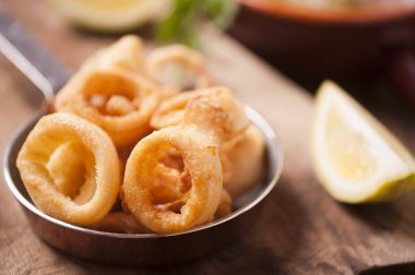 Gevrek kalamar halkaları 