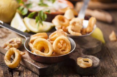 Gevrek kalamar halkaları 