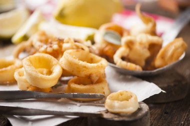 Gevrek kalamar halkaları 