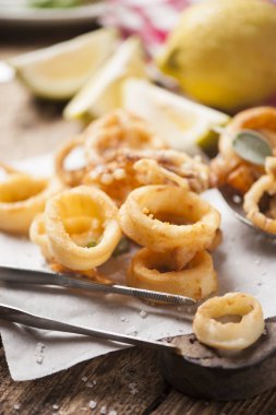 Gevrek kalamar halkaları 