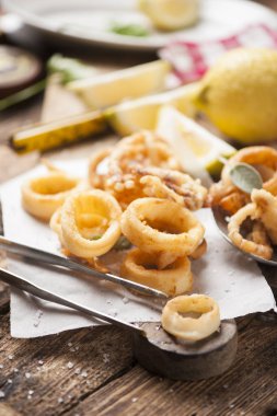 Gevrek kalamar halkaları 