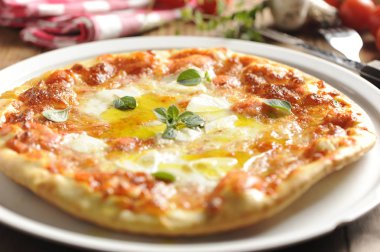 İtalyan pizza margherita