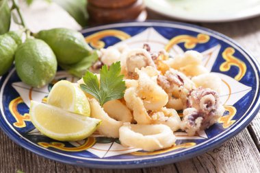 Kızarmış Calamari Halkaları