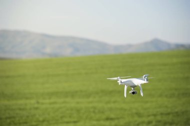Quadrocopter dron kamera ile