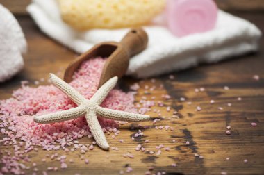 Tahta masadaki spa tedavisinin bileşimi