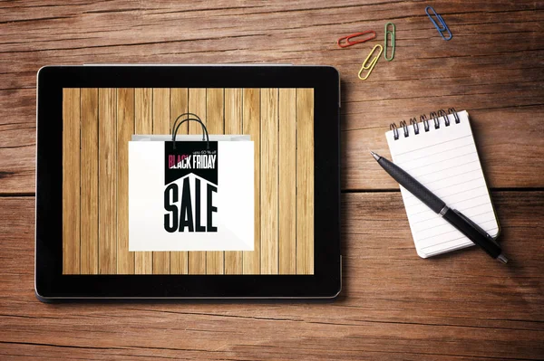  Satılık reklam ile masa üzerinde tablet