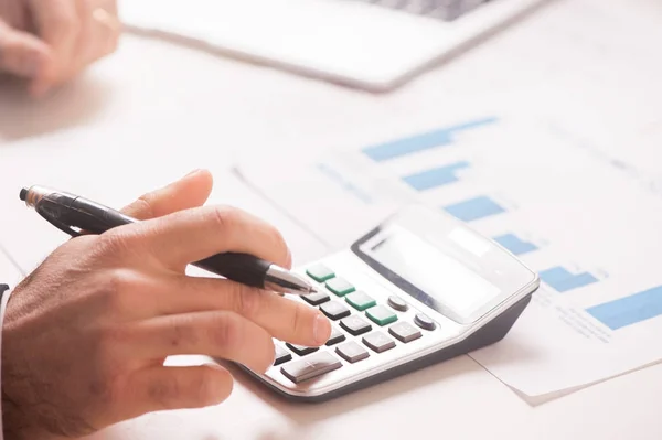 Escritura a mano Tomar nota y calcular — Foto de Stock