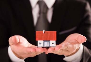 Palm el modeli evde tutan işadamı