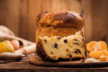 Panettone. İtalyan geleneksel Noel kek