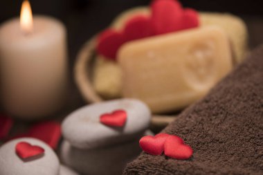 Sağlık dekorasyon ahşap masa üzerinde. Sevgililer günü kavramı