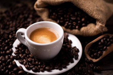 Kahve çekirdeği. Bira, kahve.