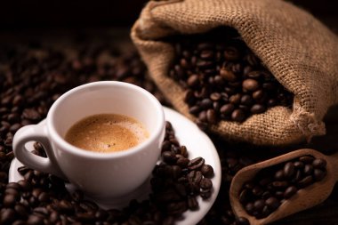 Kahve çekirdeği. Bira, kahve.