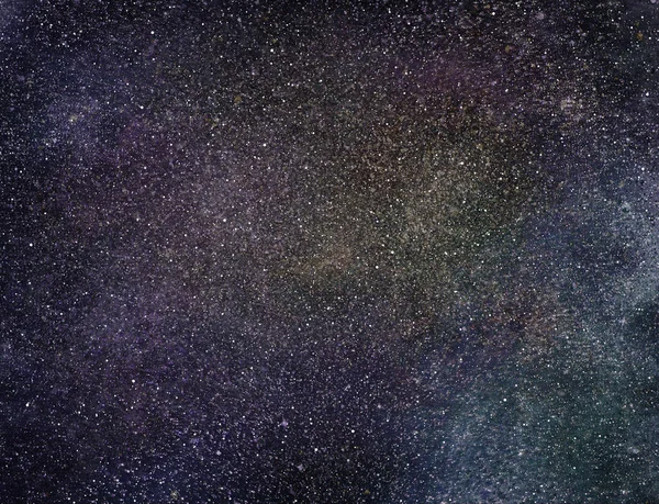 Arkaplanda yıldızlar olan gece göğü