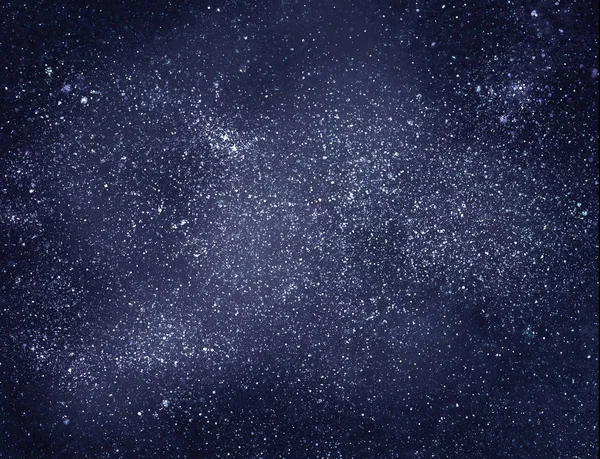 Arkaplanda yıldızlar olan gece göğü