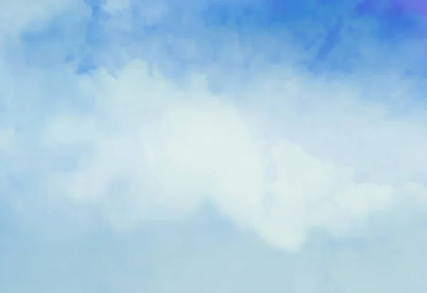 Arka planda bulutlar olan mavi gökyüzü — Stok fotoğraf