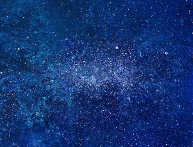 Arkaplanda yıldızlar olan gece göğü