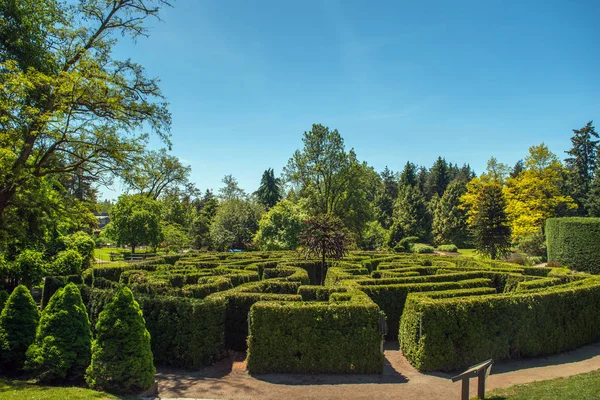 Labirent Bahçe Vancouver