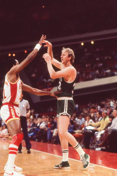 Leyenda Boston Celtics Larry Bird Jugando Contra Los Atlanta Hawks — Foto de Stock