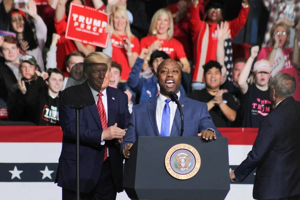 South Carolina Senator Tim Scott Spreekt Menigte Toe Trump Rally Stockafbeelding