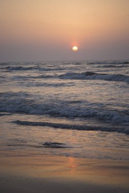 Texas plajında okyanus gündoğumu.