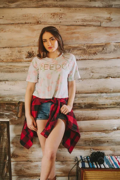 Bir genç hipsters kız portresi .