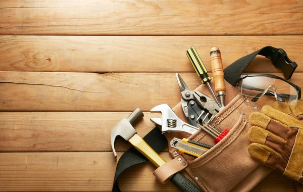 Werkzeuge Werkzeuggurt Auf Holzbohlen Mit Kopierraum — Stockfoto