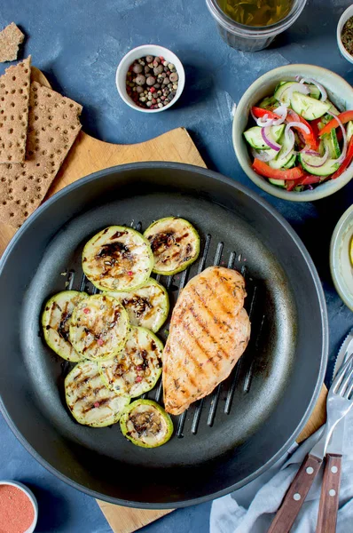 Izgara tavuk göğsü.