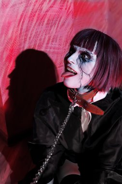 kızla takılmak dili ile zombi köpek yaka olun