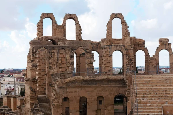 De Romeinse amfitheater Landmark in El Jem — Stockfoto