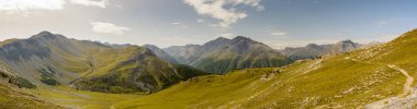 İsviçre Milli Parkı'nda İsviçre hiking