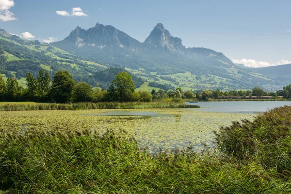 Kanton Schwyz İsviçre Grosser Mythen tepe