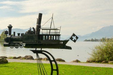 Kussnacht Dört kanton Gölü sahilinde modern sanat Switzer Rigi kulüpler