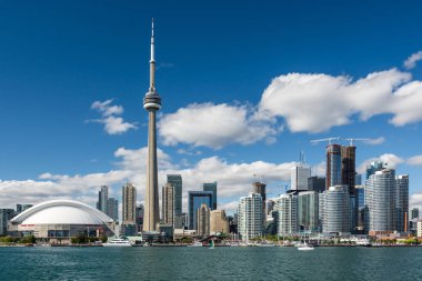 Ontario Gölü tipik Toronto manzarası güzel güneşli