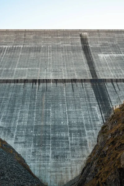 Плотина Большого Диксенса в Швейцарии — стоковое фото