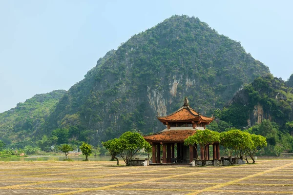 stock image Ancient building near Hoa Lu ancient capital, Ninh Binh, Vietnam