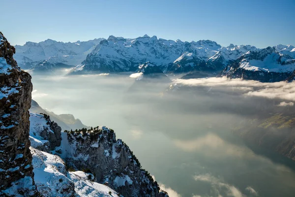 Озеро Люцерн в швейцарських Альпах — стокове фото