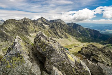 Yüksek Tatras vadide Mengusovska görüntüleyin