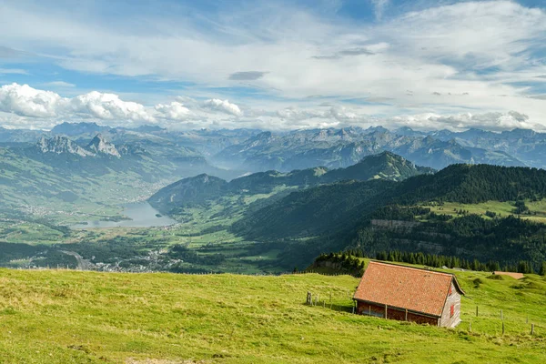 Beautiful view on Swiss Alps from top of Mount Rigi, Switzerland — Stock Photo, Image