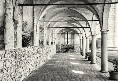 Ortaçağ strateji koridor Telc bir şatoda, siyah ve beyaz